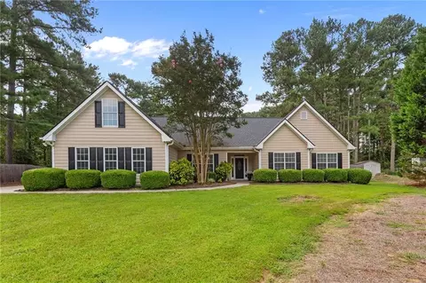 895 Scenic Lake Dr, Lawrenceville, GA 30045