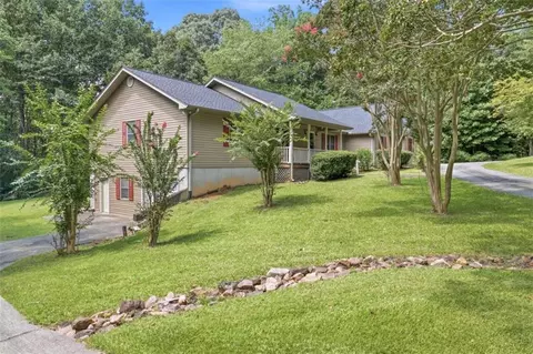 Exterior - 2600 Level Grove Rd, Cornelia, GA 30531 photo 3 of 10