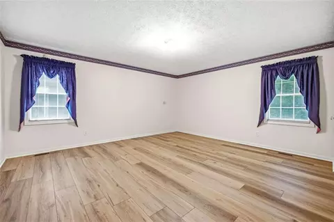 Bedroom - 2600 Level Grove Rd, Cornelia, GA 30531 photo 2 of 5