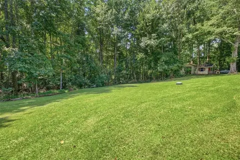 Exterior - 2600 Level Grove Rd, Cornelia, GA 30531 photo 8 of 10