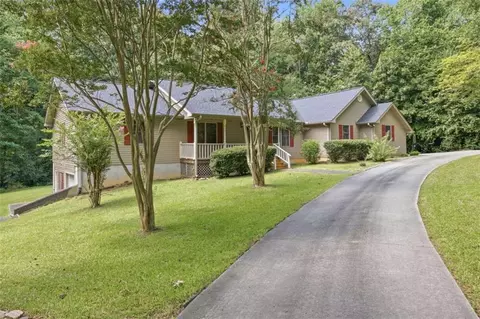 Exterior - 2600 Level Grove Rd, Cornelia, GA 30531 photo 2 of 10