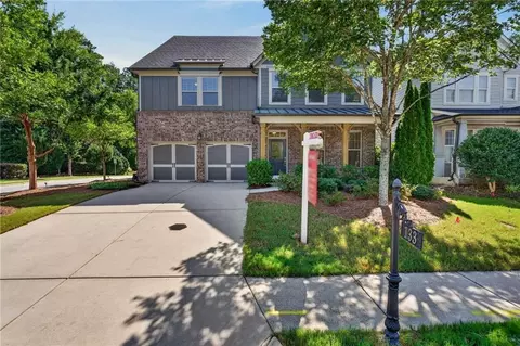 133 Marlow Dr, Woodstock, GA 30188