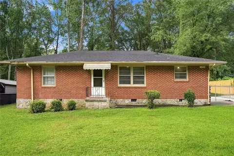 126 E Mimosa Dr, Jonesboro, GA 30236