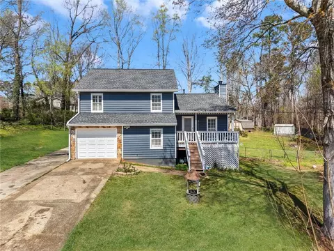 1349 Ashbrook Dr, Lawrenceville, GA 30043