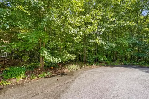 194 Gina Dr, Carrollton, GA 30116