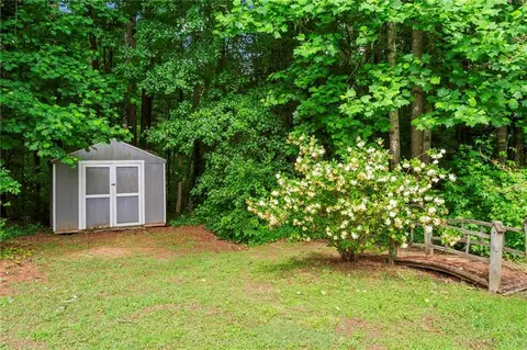 Exterior - 163 Nicki Ct, Hampton, GA 30228 photo 7 of 8