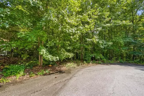 200 Gina Dr, Carrollton, GA 30116