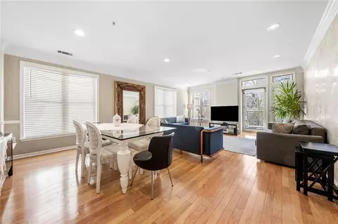 3334 Peachtree Rd NE #112, Atlanta, GA 30326