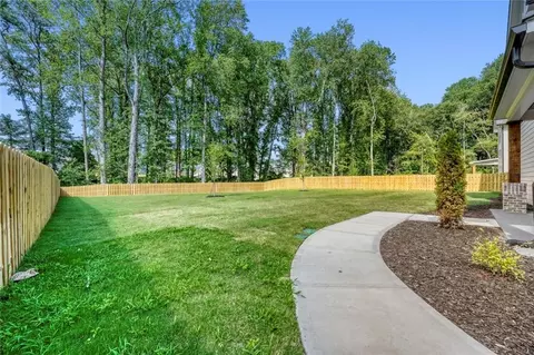 Exterior - 942 Cooper Rd, Grayson, GA 30017 photo 4 of 4