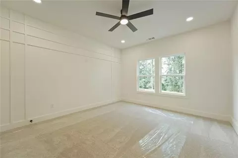 Bedroom - 942 Cooper Rd, Grayson, GA 30017 photo 5 of 6