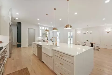Kitchen - 942 Cooper Rd, Grayson, GA 30017 photo 3 of 4
