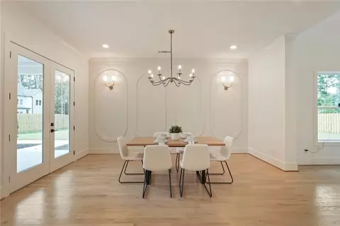 Dining - 942 Cooper Rd, Grayson, GA 30017 photo 1 of 1