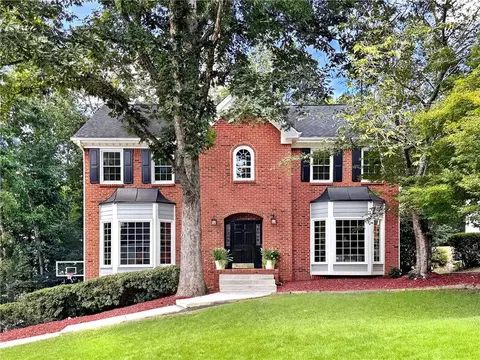 340 S Satinwood Pl, Roswell, GA 30076