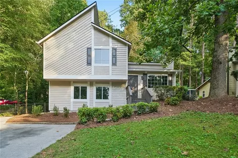674 Inland Way NW, Lilburn, GA 30047
