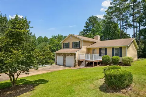 4390 Valley Brook Ln, College Park, GA 30349