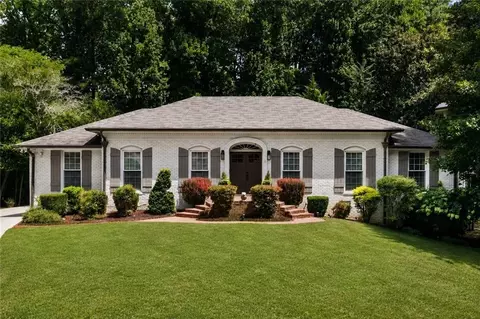 175 Forrest Lake Dr, Sandy Springs, GA 30327