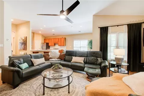 Living - 4903 Eagles Ridge Loop, Lithonia, GA 30038 photo 1 of 2