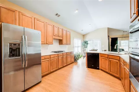 Kitchen - 4903 Eagles Ridge Loop, Lithonia, GA 30038 photo 2 of 3