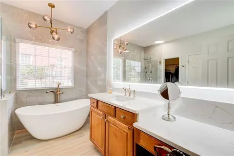 Bath - 4903 Eagles Ridge Loop, Lithonia, GA 30038 photo 2 of 6