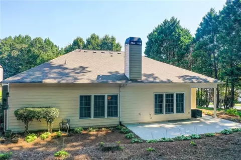 Exterior - 4903 Eagles Ridge Loop, Lithonia, GA 30038 photo 3 of 8
