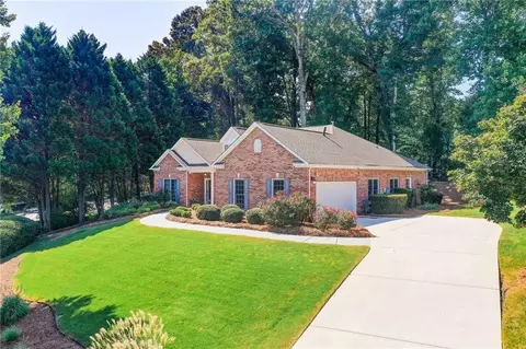 Exterior - 4903 Eagles Ridge Loop, Lithonia, GA 30038 photo 2 of 8