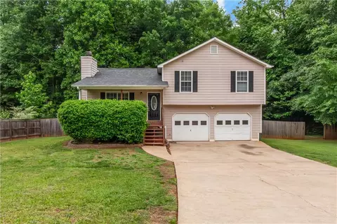 564 Rustin Dr, Dallas, GA 30157