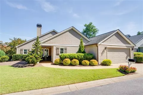 51 Tracy Ln, Marietta, GA 30062