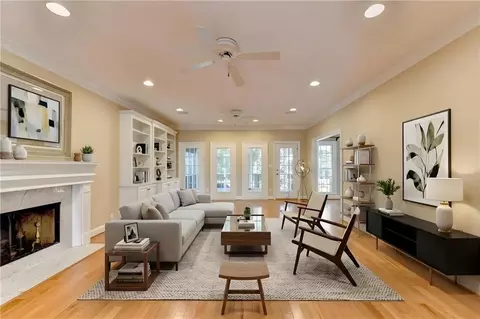 Living - 611 Iris Ln, Winder, GA 30680 photo 3 of 12