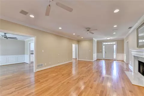 Living - 611 Iris Ln, Winder, GA 30680 photo 8 of 12