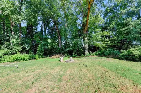 Exterior - 611 Iris Ln, Winder, GA 30680 photo 14 of 17