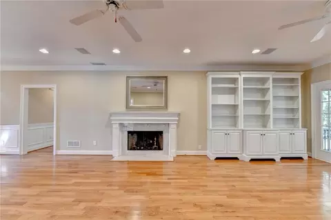 Living - 611 Iris Ln, Winder, GA 30680 photo 5 of 12