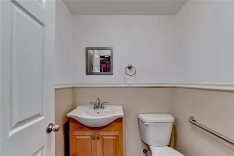 Bath - 611 Iris Ln, Winder, GA 30680 photo 8 of 8