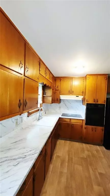Kitchen - 965 Laurel St, Morrow, GA 30260 photo 1 of 2