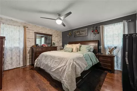 Bedroom - 25 Dubignon Dr, Toccoa, GA 30577 photo 5 of 6