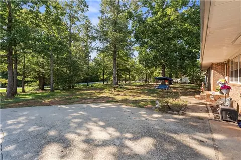 Exterior - 25 Dubignon Dr, Toccoa, GA 30577 photo 3 of 5