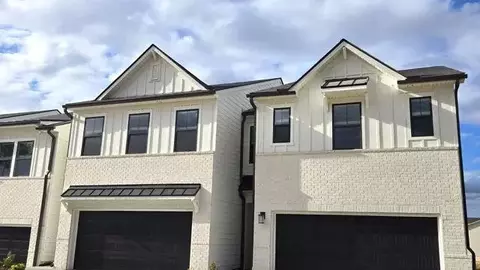 2070 Underwood Dr #27, Lawrenceville, GA 30043