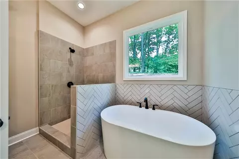 Bath - 61 Goodman Path, Temple, GA 30179 photo 1 of 4