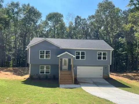 270 Stonington Dr, Mount Airy, GA 30563