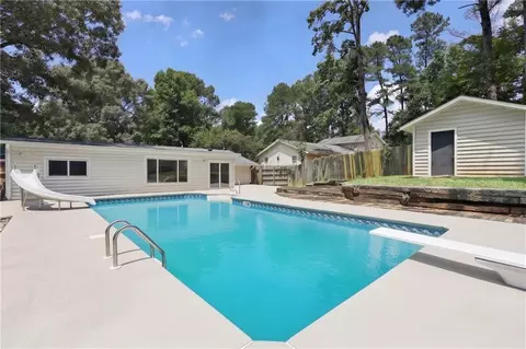 3733 Memorial Pkwy NW, Kennesaw, GA 30152