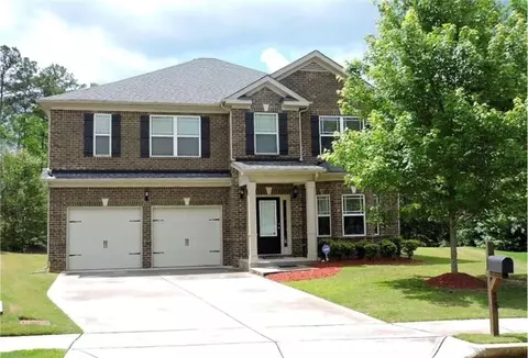28 Seville Ct, Newnan, GA 30263