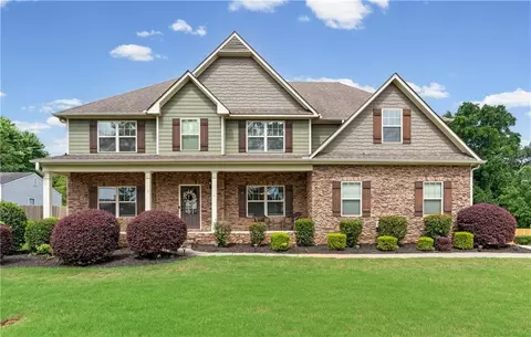 3833 Steinhauer Rd NE, Marietta, GA 30066