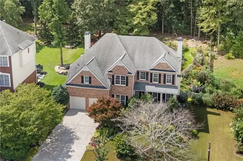 562 Vinings Springs Dr SE, Mableton, GA 30126