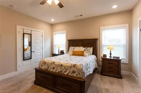Bedroom - 301 Savannah Dr, Mansfield, GA 30055 photo 2 of 10