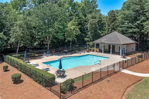 504 Bingham Dr, Mcdonough, GA 30253 photo 5