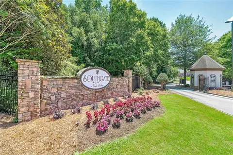 504 Bingham Dr, Mcdonough, GA 30253 photo 2