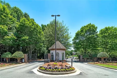 504 Bingham Dr, Mcdonough, GA 30253 photo 3