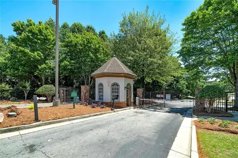 504 Bingham Dr, Mcdonough, GA 30253 photo 4