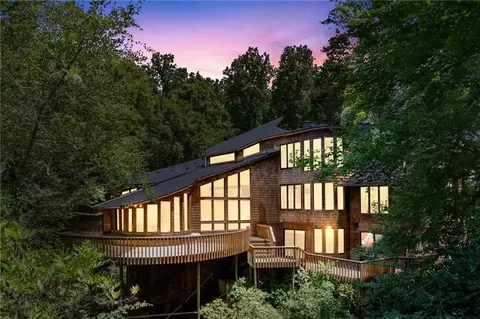 120 Laurel Dr NE, Atlanta, GA 30342
