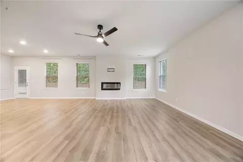 Living - 116 Cabin Way, Hampton, GA 30228 photo 2 of 5
