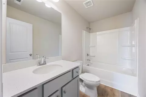 Bath - 116 Cabin Way, Hampton, GA 30228 photo 2 of 5